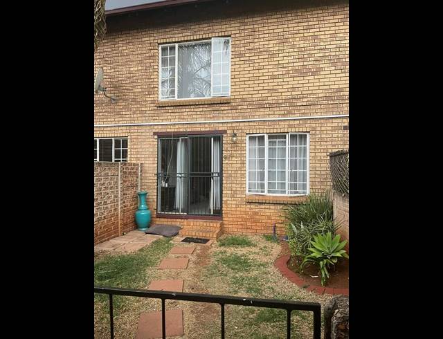 2 BEDROOM DUPLEX FOR SALE IN HENNOPSPARK